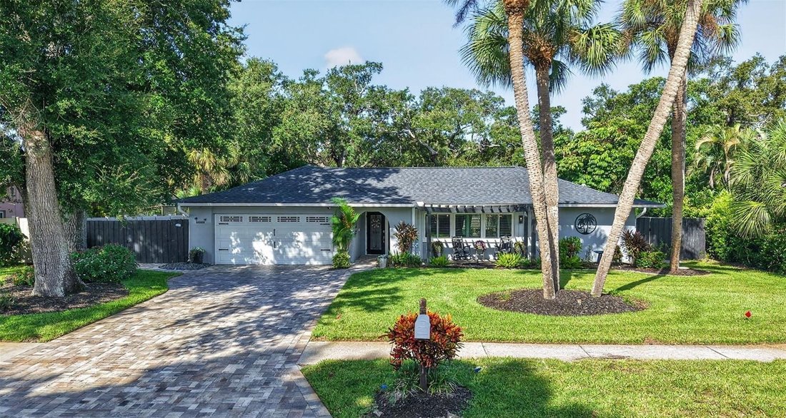 House in Largo, Florida, United States 1 - 18909095