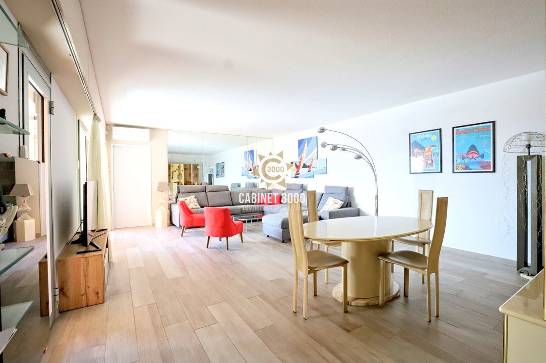 Appartement à Hyères, Provence-Alpes-Côte d'Azur, France 2 - 18911228