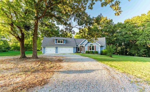 House in Flippin, Arkansas, United States 1