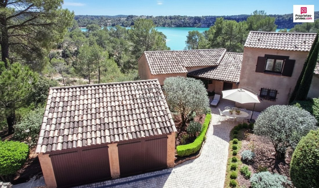 Villa in Esparron-de-Verdon, Provence-Alpes-Côte d'Azur, France 2 - 17926953