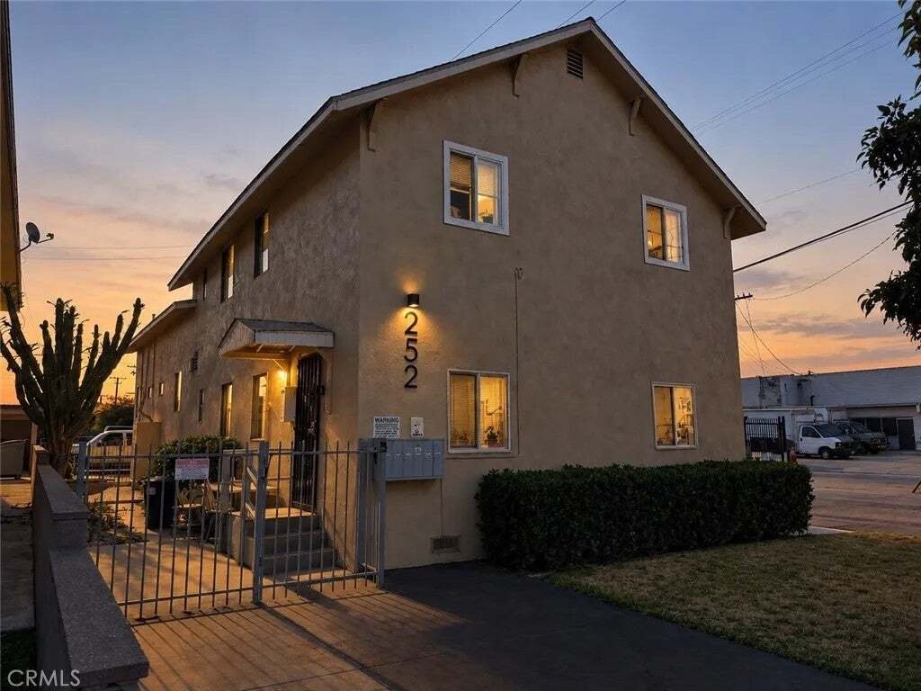 Altro a Montebello, California, Stati Uniti 4 - 18905865