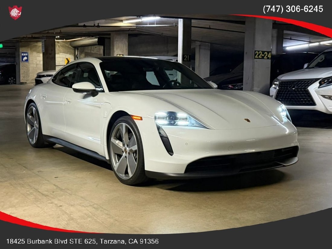 Sedan in Tarzana, CA, United States 1 - 18911726