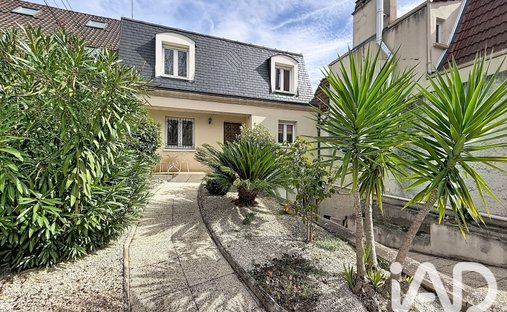 House in Centre Ancien, Bonneuil-sur-Marne, France 1