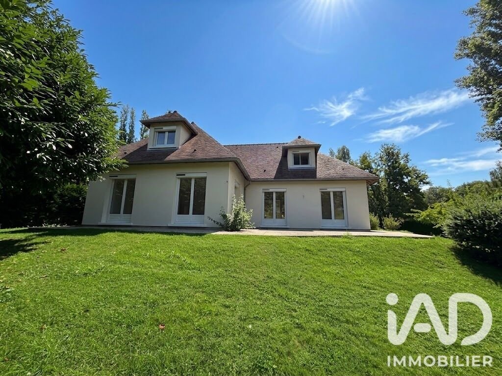 House in Crespieres, Ile-de-France, France 1 - 16797890