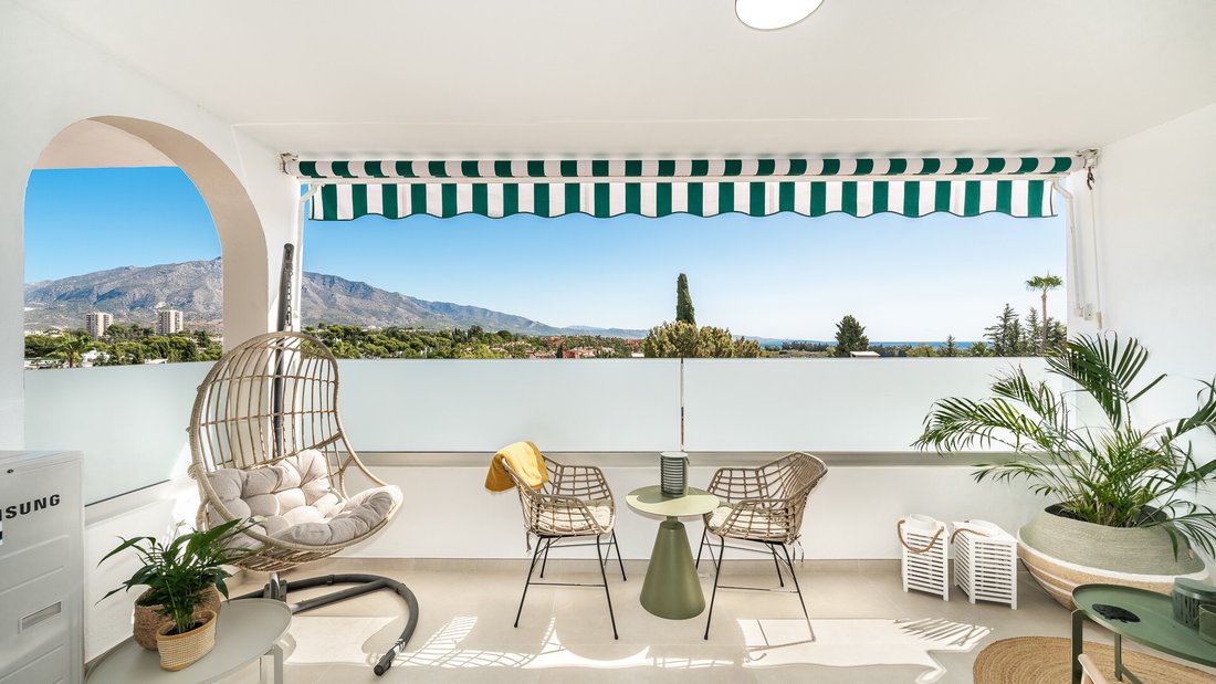 Apartment in Puerto Banus, Marbella, Spain 1 - 18910786