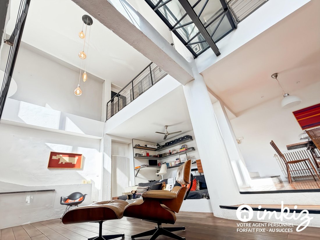 Apartment in Saint Lambert, 7e Arrondissement, Marseille 2 - 18915265