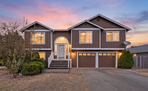 House in Yelm, Washington, United States 1