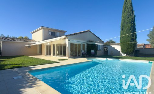 House in Aussonnelle Rive Gauche, La Salvetat-Saint-Gilles, France 1