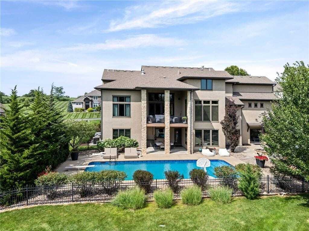 House in Parkville, Missouri, United States 1 - 18921463