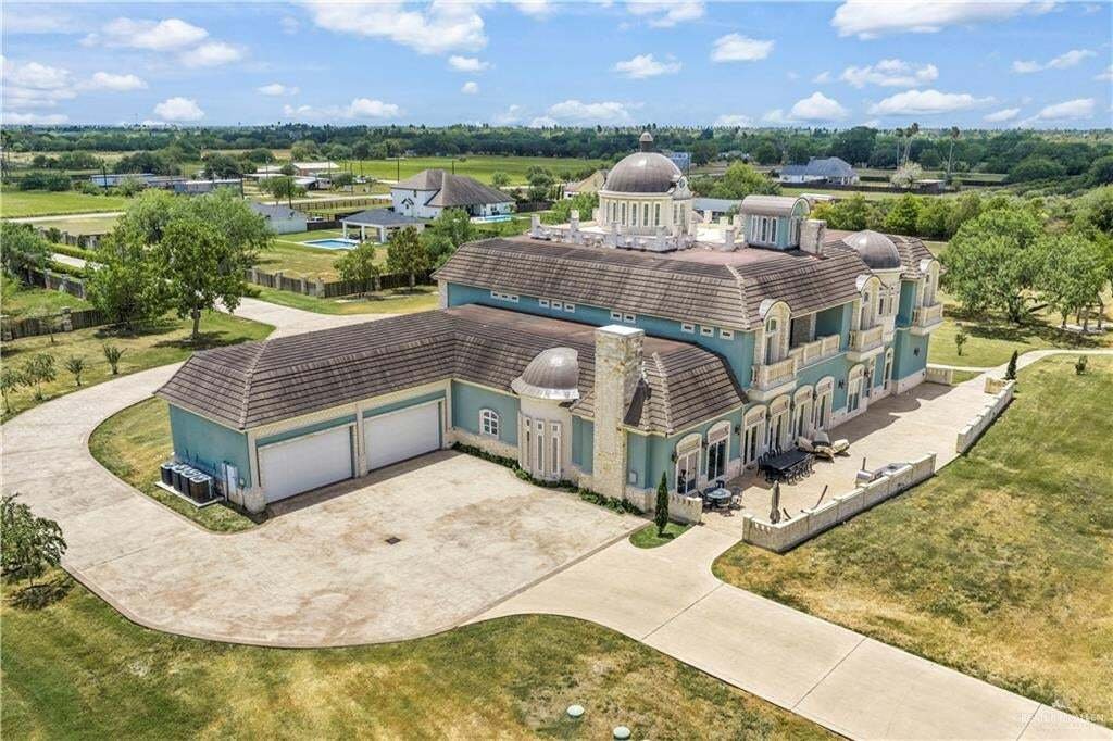 House in Harlingen, Texas, United States 5 - 18908611