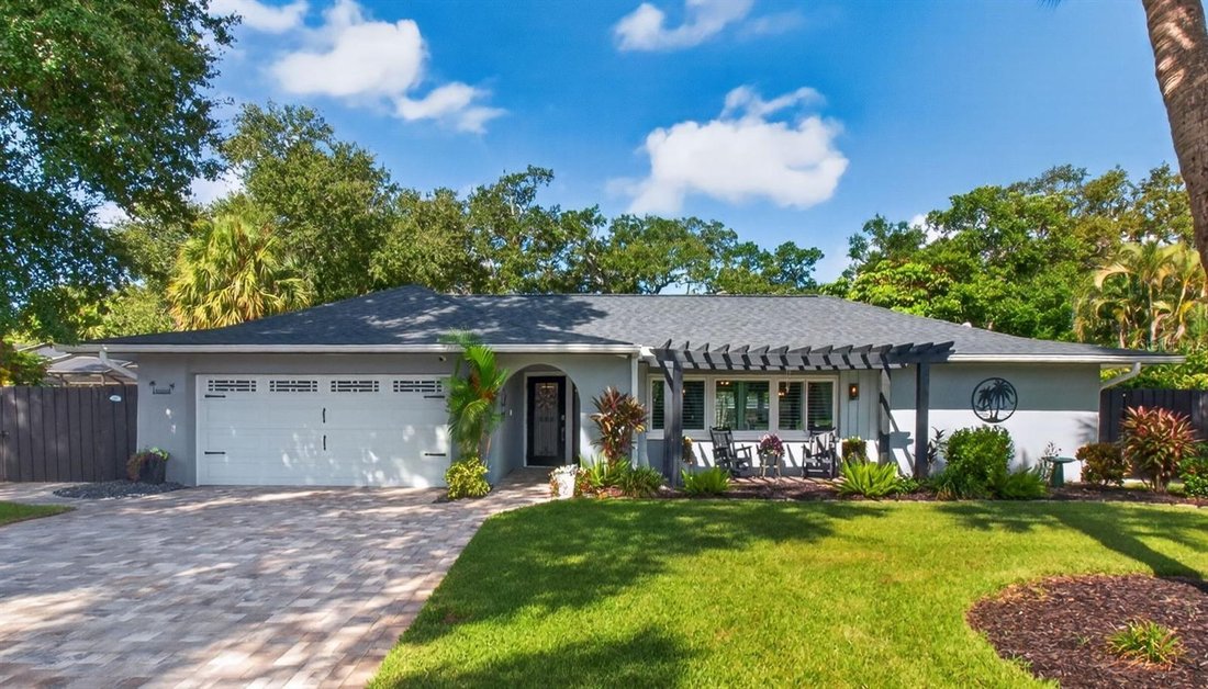 House in Largo, Florida, United States 4 - 18909095