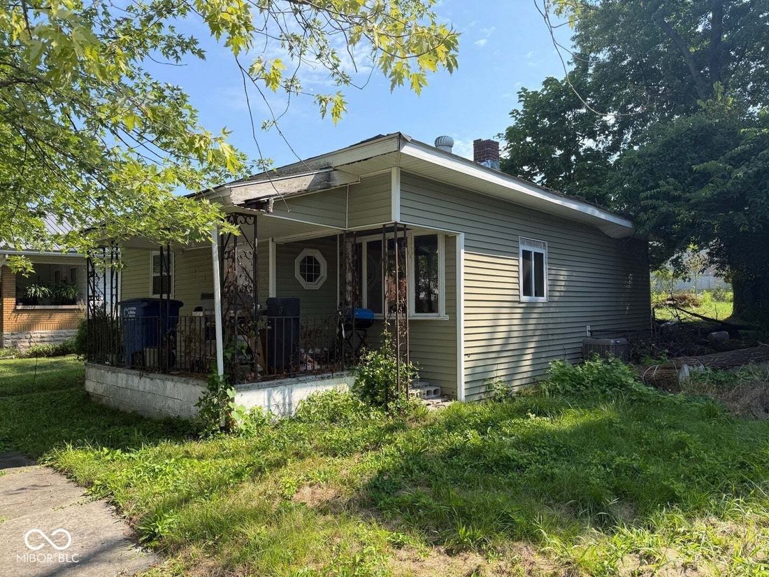 House in Bedford, Indiana, United States 1 - 18908860