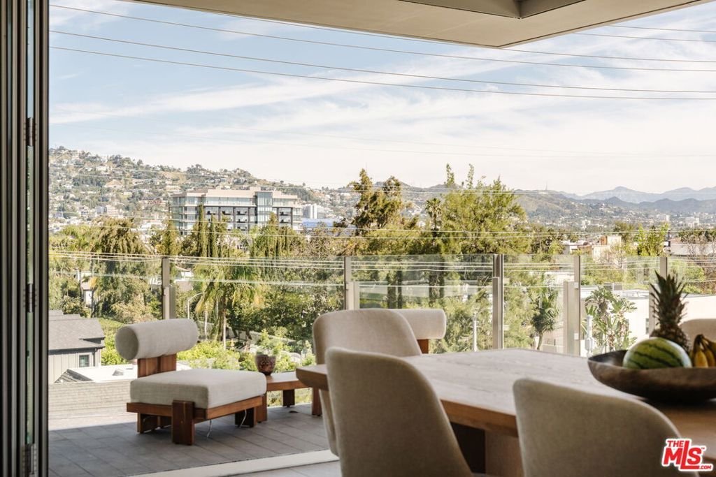 Condo in West Hollywood, California, United States 4 - 18908866