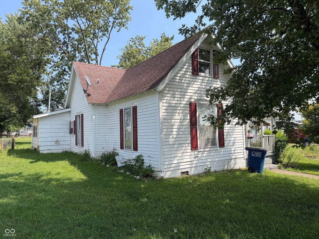 House in Bedford, Indiana, United States 1 - 18908758