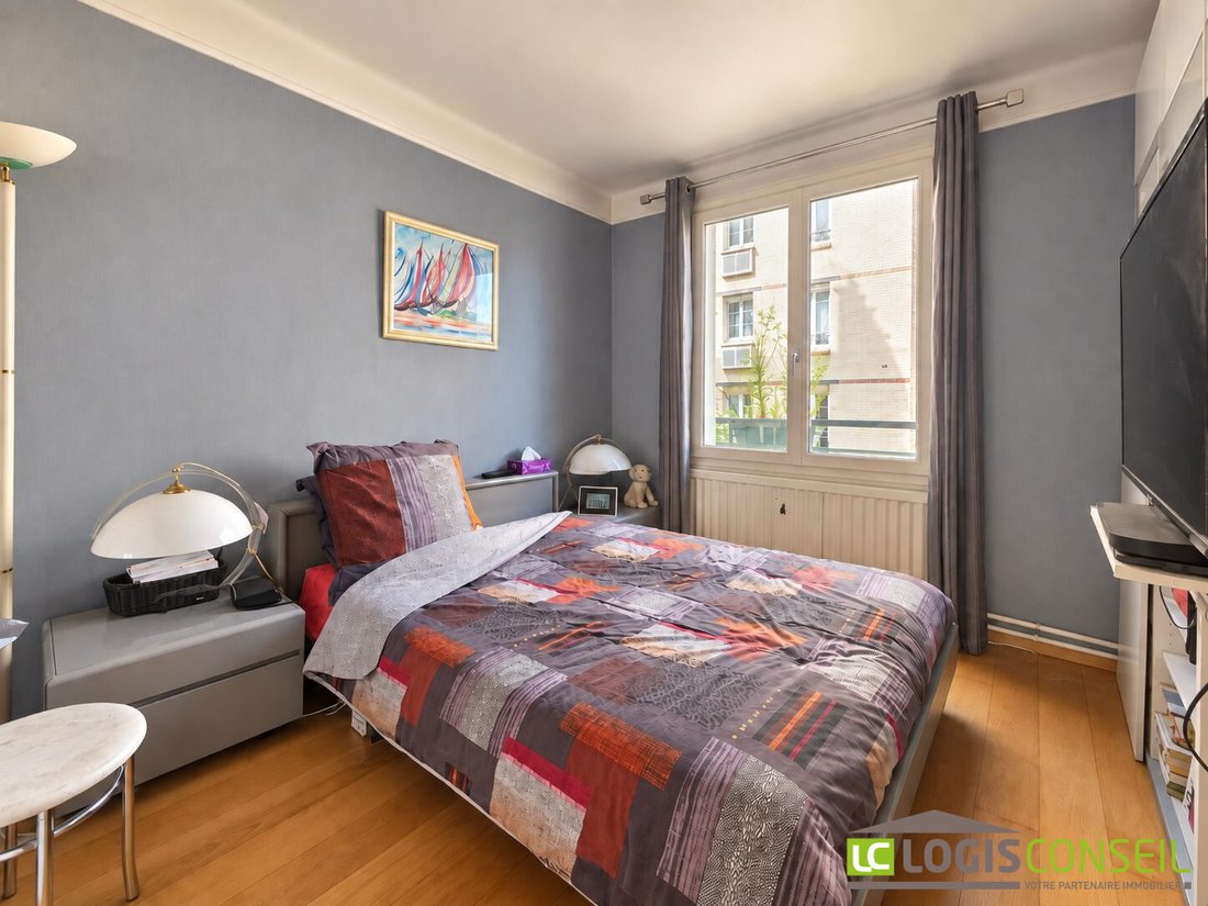 Apartment in Montrouge, Ile-de-France, France 3 - 18912644
