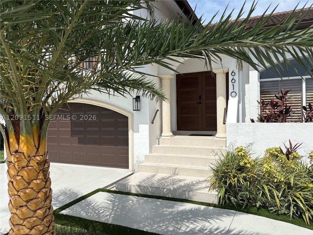 House in Miami, Florida, United States 4 - 18906289