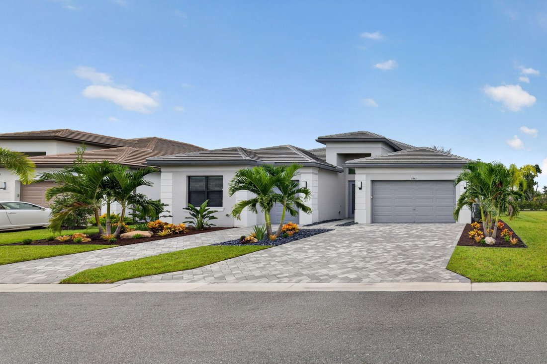 House in Port St. Lucie, Florida, United States 3 - 18910096