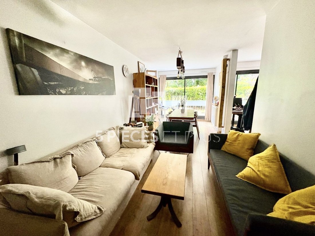 Apartment in Wilson-Rivay, Levallois-Perret, France 2 - 18917259