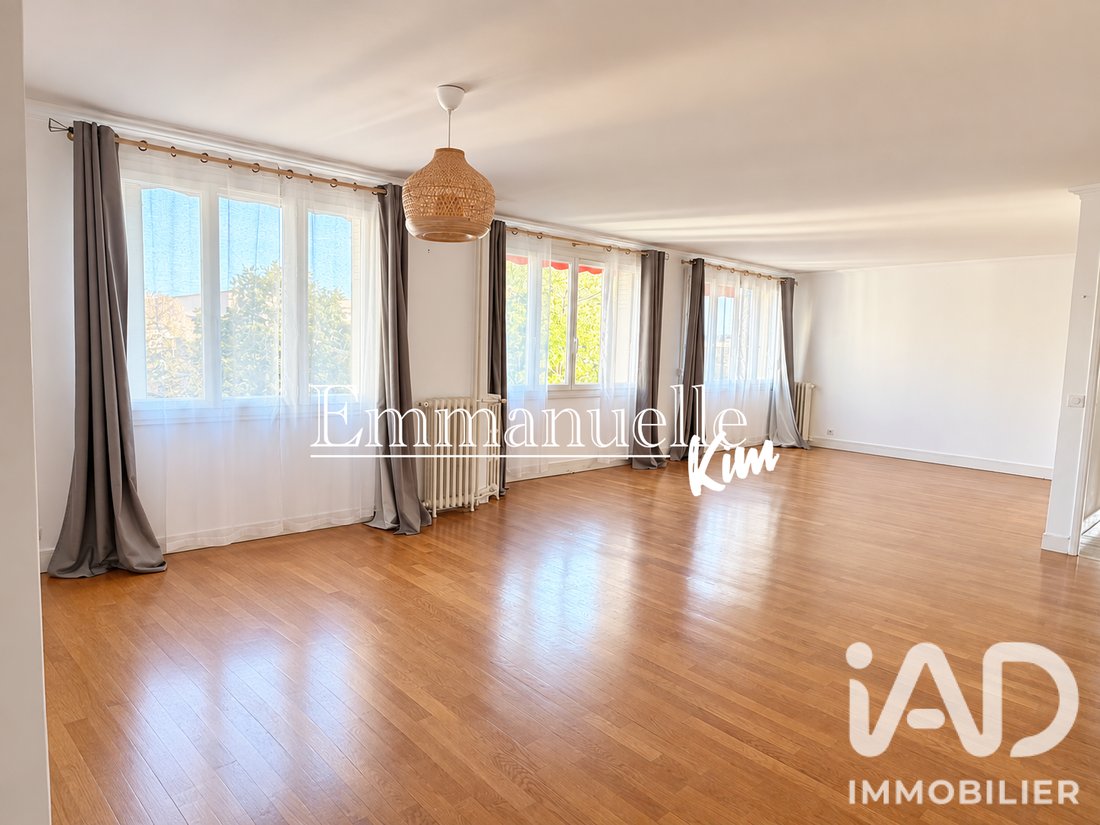 Apartment in Nord Résidentiel, Enghien-les-Bains, France 1 - 18035391