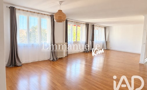 Apartment in Nord Résidentiel, Enghien-les-Bains, France 1