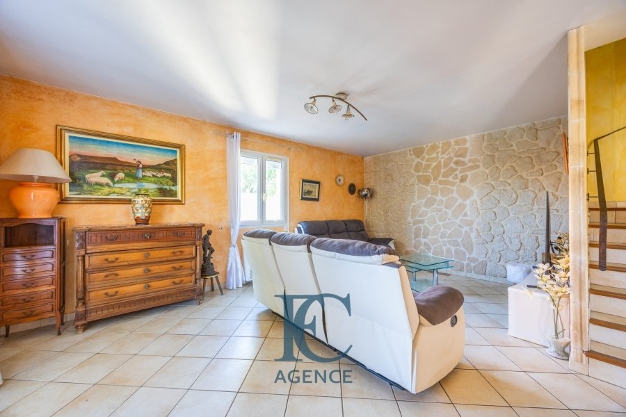 Casa en Saint-Cyr-sur-Mer, Provenza-Alpes-Costa Azul, Francia 2 - 18917589