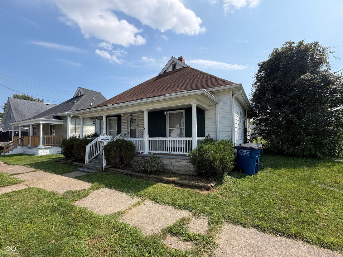 House in Bedford, Indiana, United States 1 - 18908873