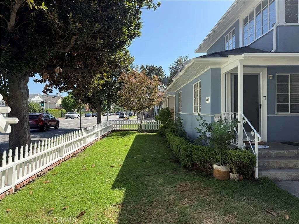 Los Angeles, California, United States 4 - 18910079