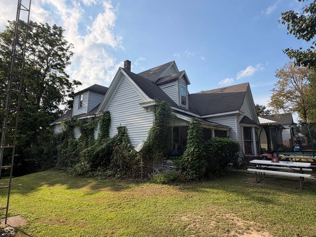 House in Bedford, Indiana, United States 4 - 18908770