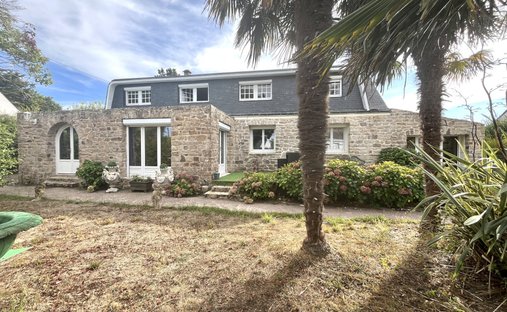 House in Larmor-Baden, Brittany, France 1