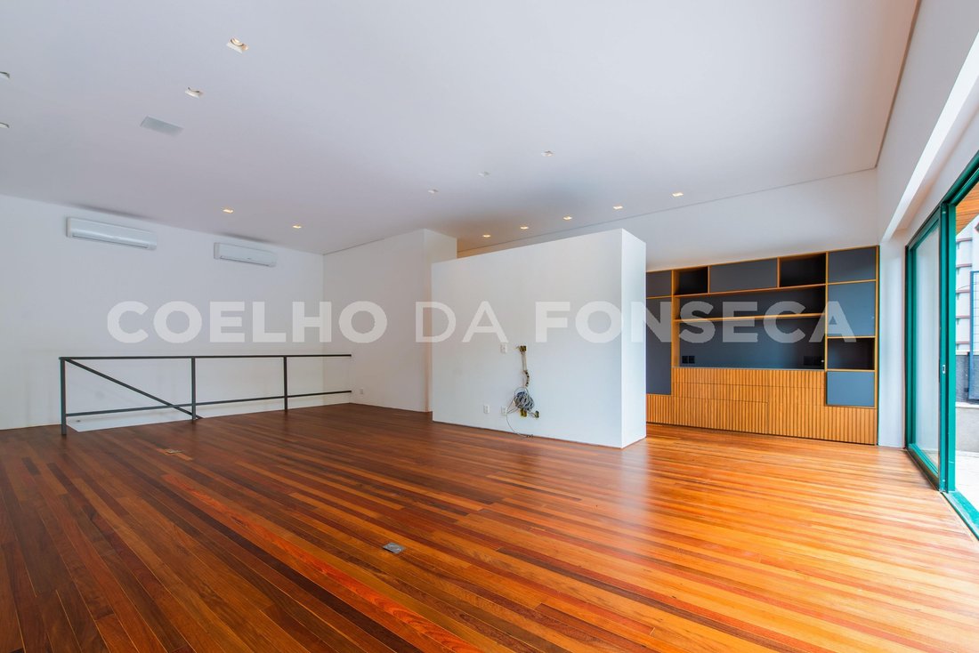Condo in São Paulo, State of São Paulo, Brazil 3 - 18918479