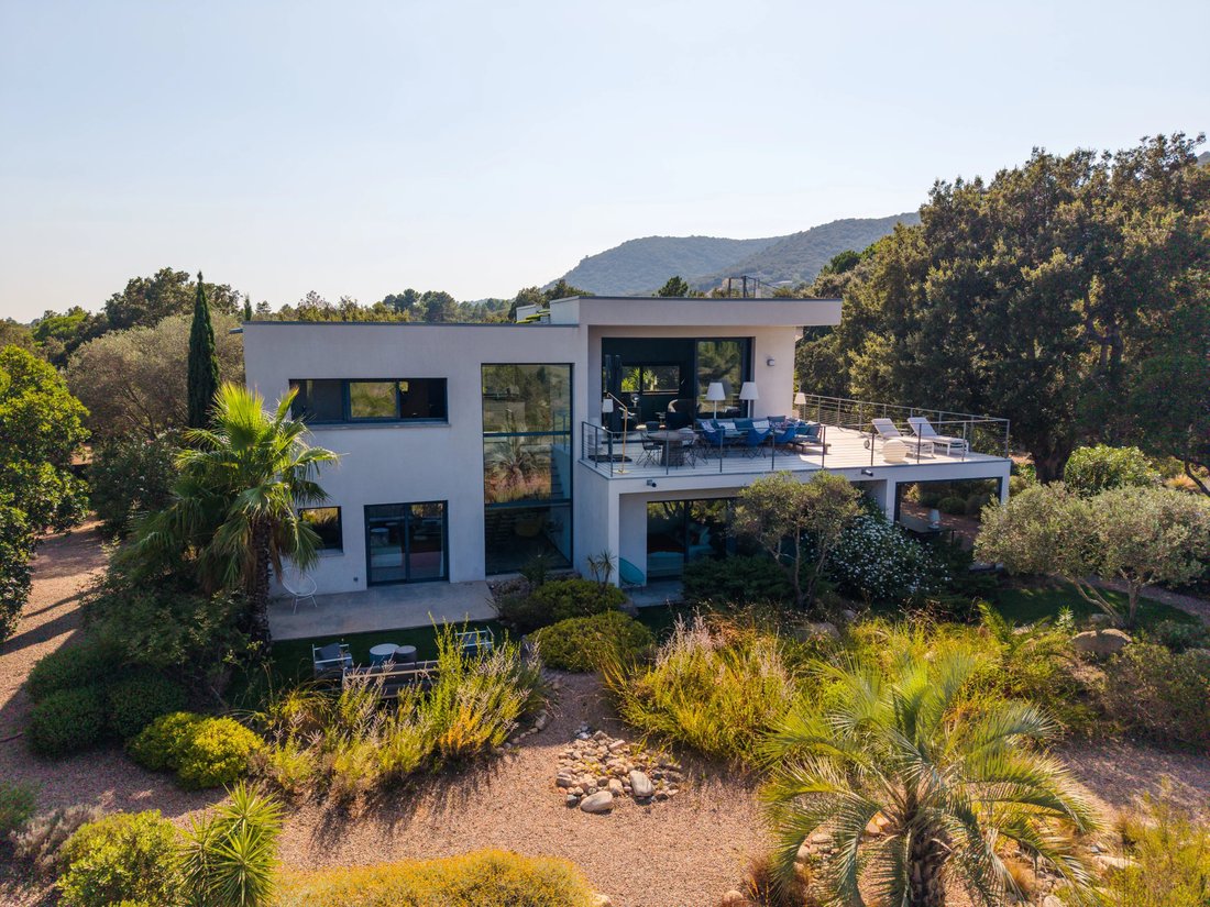 Villa in Zonza, Corsica, France 3 - 18364145