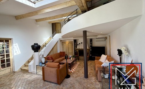 Villa in Six-Fours-les-Plages, Provence-Alpes-Côte d'Azur, France 1