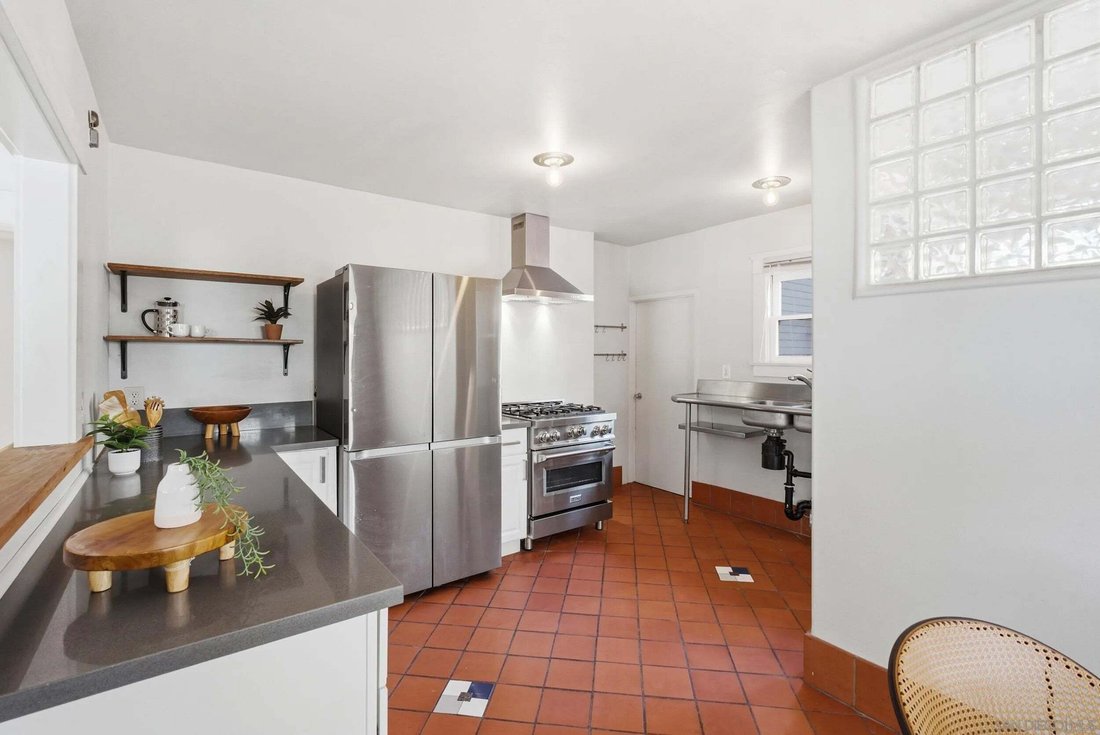 San Diego, California, United States 5 - 18913308
