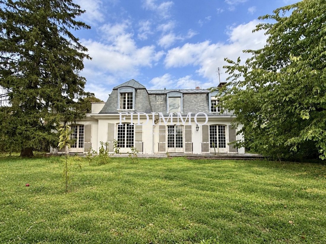 Casa a Chennevieres-sur-Marne, Isola di Francia, Francia 1 - 17290764