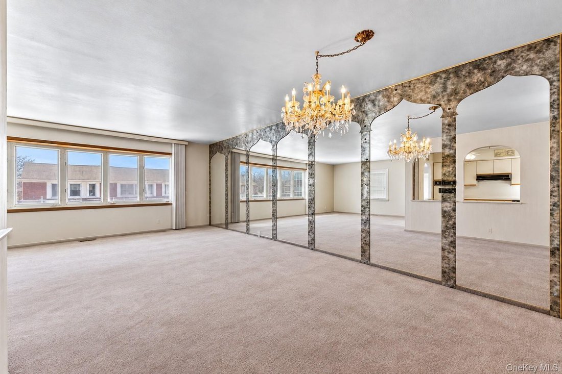 House in New York, New York, United States 4 - 17356184