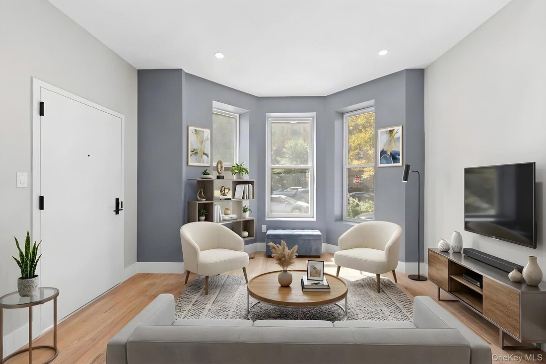 House in New York, New York, United States 2 - 18905756