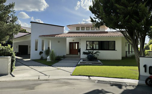 House in Santiago de Querétaro, Querétaro, Mexico 1