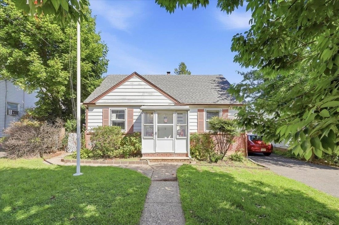 House in Clifton, New Jersey, United States 1 - 18906705