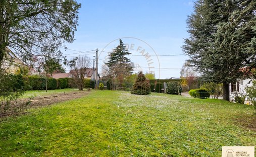 Land in Centre Ville - Jonchère, Bougival, France 1