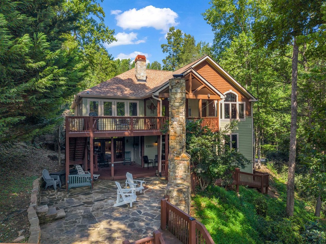 Casa en Lake Lure, Carolina del Norte, Estados Unidos 3 - 18918442