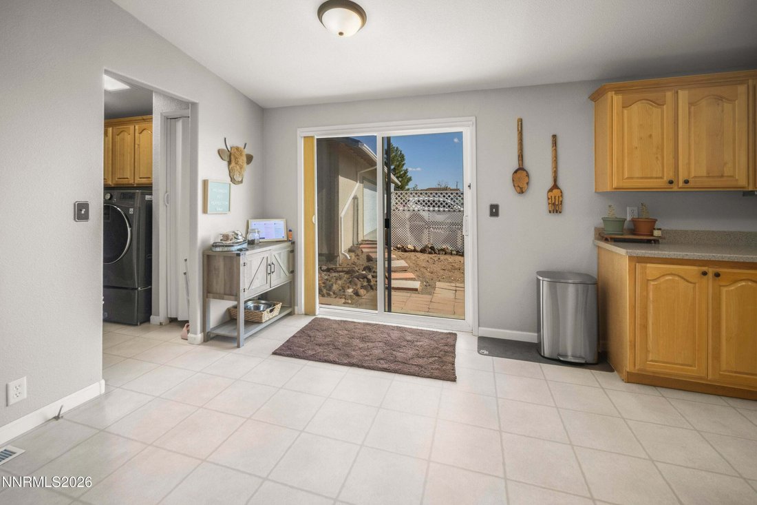 Stagecoach, Nevada, United States 2 - 18908964