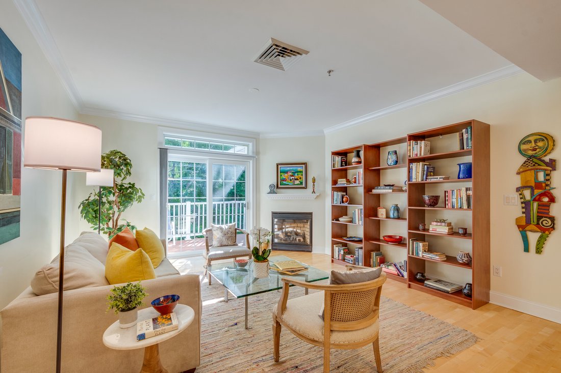Condo in Concord, Massachusetts, United States 4 - 18914735