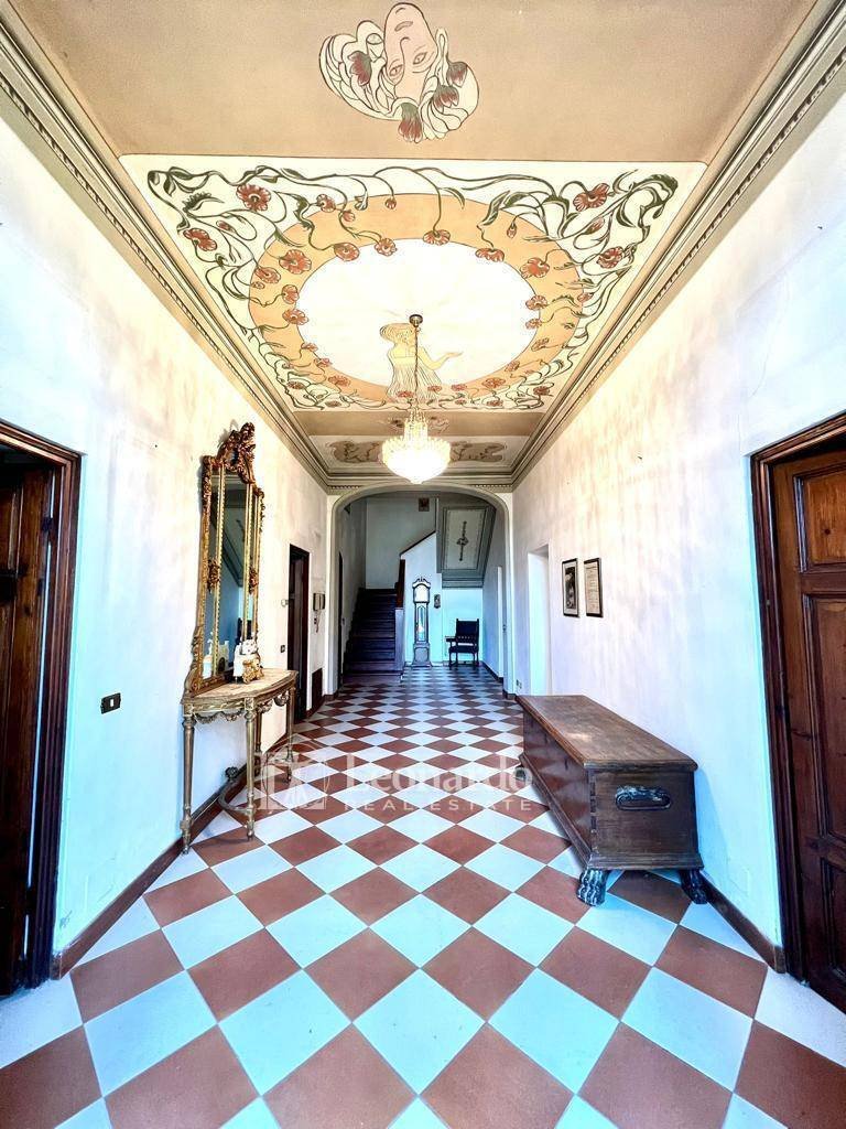 Villa in Camaiore, Tuscany, Italy 4 - 18912102