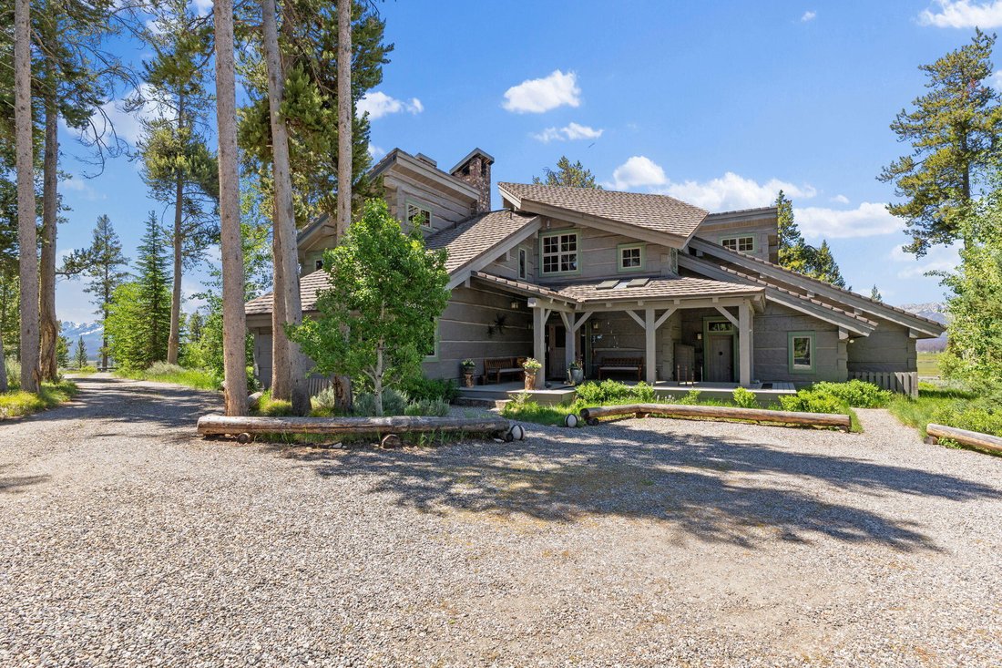 House in Stanley, Idaho, United States 2 - 18914224