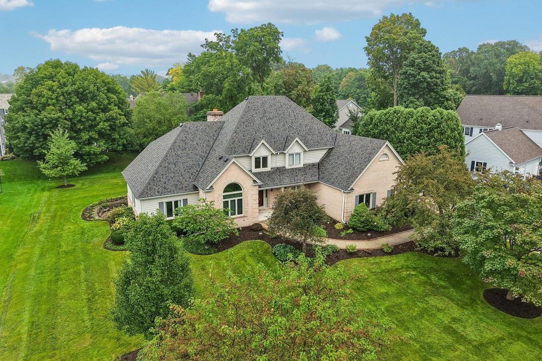 House in Brookfield, Wisconsin, United States 1 - 18909609