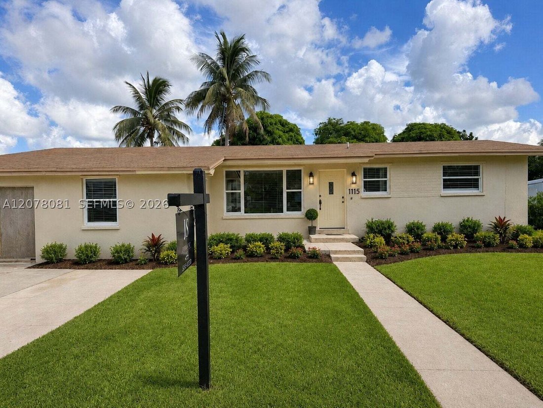 House in Hialeah, Florida, United States 1 - 18845944