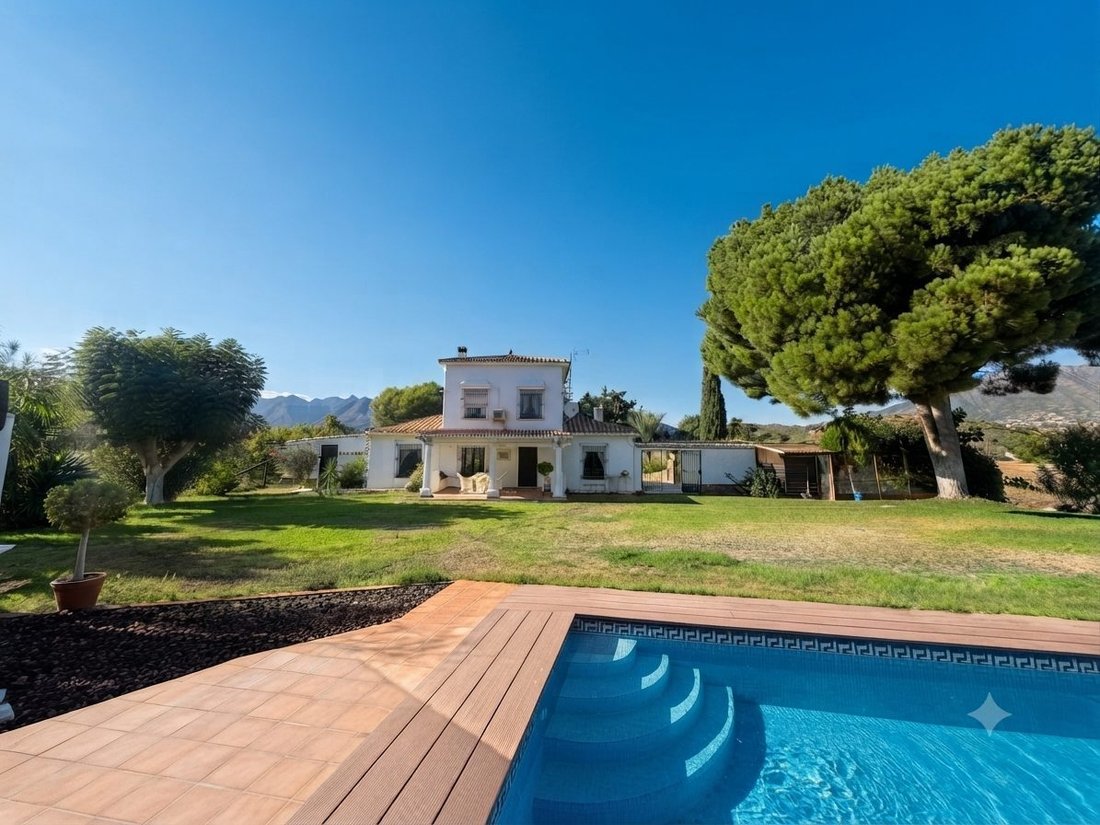 Villa en La Cala de Mijas, Mijas, España 1 - 18913487
