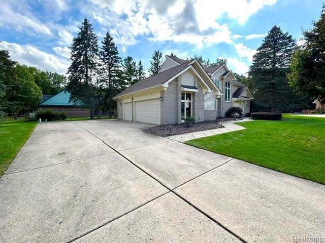 House in Troy, Michigan, United States 2 - 18594552