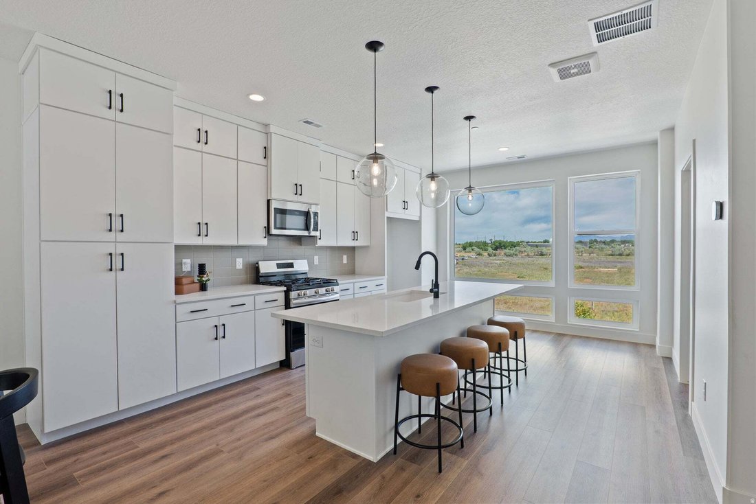 Townhouse in Farmington, Utah, United States 5 - 18917122