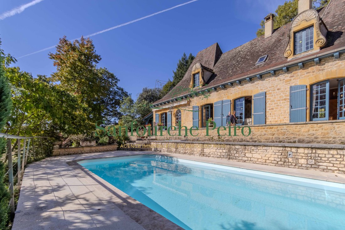 House in Sarlat-la-Canéda, Nouvelle-Aquitaine, France 1 - 16709971